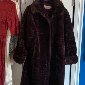Gorgeous plush faux fur coat